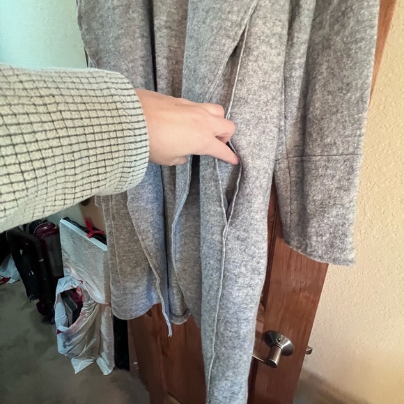 Tahari Jacket Womens Medium Gray Open Front Coat Boiled Wool Blend - Picture 2 of 5